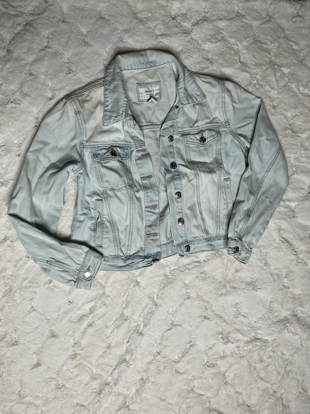 FOREVER21 LIGHT BLUE JEAN JACKET